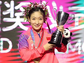 双鱼形象代言人刘诗雯，成就世界杯史上首位五冠王